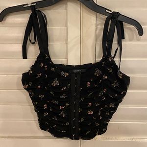 For love and lemons style black crop top